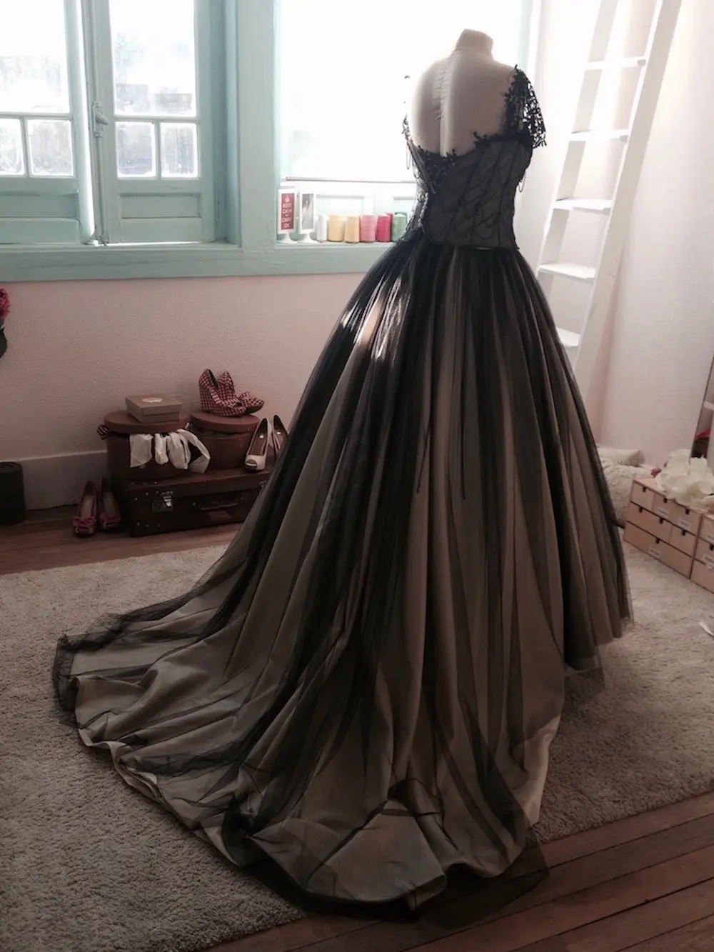 Vestido de Noiva Preto e acessórios - Mónica - Rita Costumista